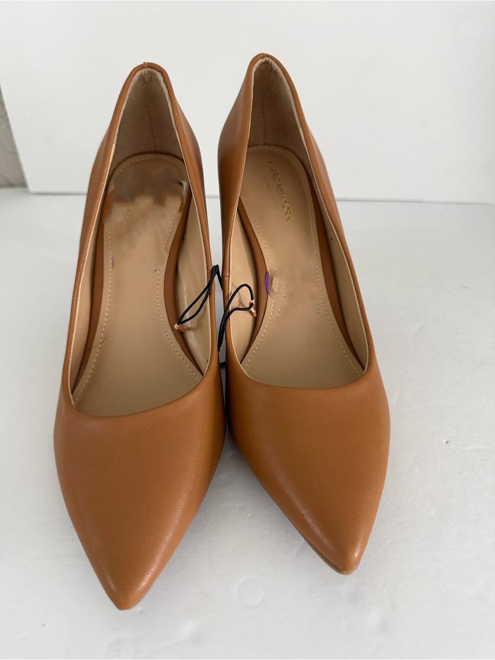 Marc New York Andrew Marc Pumps Size 6.5 Camel Tan Faux Leather Block Heel Gold